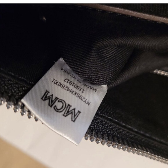 MCM Klara Medium Monogrammed Leather Clutch Bag - Black - Picture 4 of 4